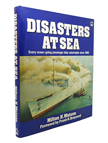 Beispielbild fr Disasters at Sea zum Verkauf von ThriftBooks-Dallas