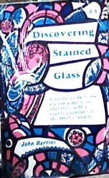 Imagen de archivo de Discovering stained glass a la venta por Wonder Book