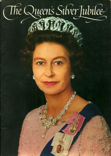 Imagen de archivo de The Queen's Silver Jubilee a la venta por Wonder Book