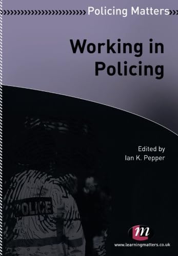 Imagen de archivo de Working in Policing a la venta por Books Puddle