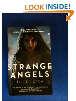 9780857382535: Strange angels. Inglese pocket