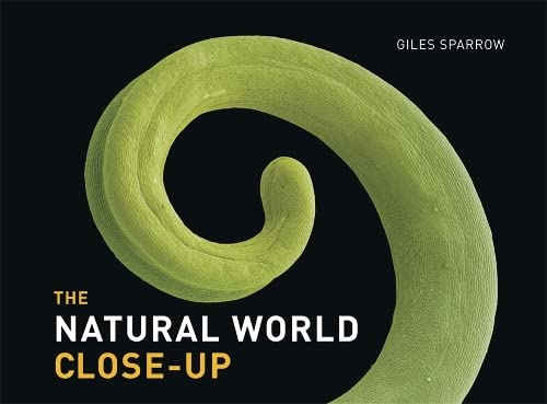 9780857386311: The Natural World Close-Up