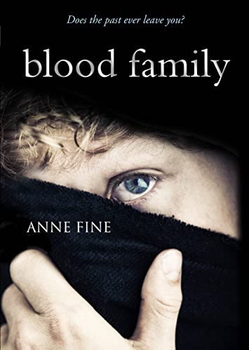 Beispielbild fr Blood Family zum Verkauf von WorldofBooks