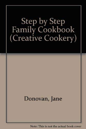 Imagen de archivo de FAMILY COOKBOOK (Creative Cookery) a la venta por WorldofBooks