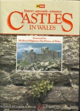 Imagen de archivo de Castles in Wales a la venta por Better World Books: West