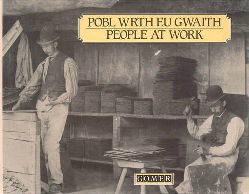 Stock image for Llyfrau Darllen a Lliwio: Pobl wrth eu Gwaith for sale by siop lyfrau'r hen bost