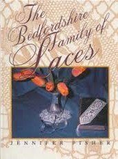 Beispielbild fr BEDFORDSHIRE FAMILY OF LACES zum Verkauf von WorldofBooks