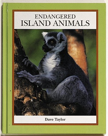 Beispielbild fr Endangered Island Animals zum Verkauf von Better World Books