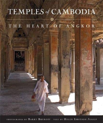 Imagen de archivo de Temples of Cambodia: The Heart of Angkor a la venta por KuleliBooks