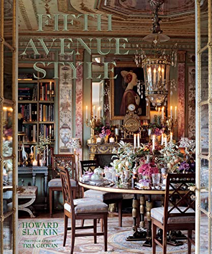 Beispielbild fr Fifth Avenue Style : A Designer's New York Apartment zum Verkauf von Springhead Books