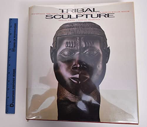 9780865659629: Tribal Sculpture: Masterpieces from Africa, South East Asia and the Pacific in the Barbier-Mueller Museum