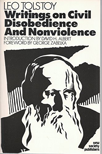 9780865711105: Writings on Civil Disobedience and Non-violence