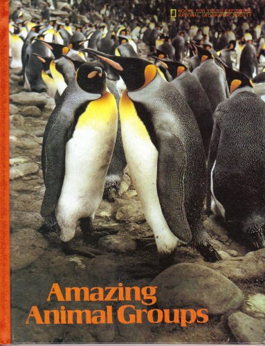 9780870444074: Amazing Animal Groups (Books for Young Explorers)