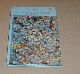 Beispielbild fr Book of a Thousand Thimbles zum Verkauf von Wonder Book