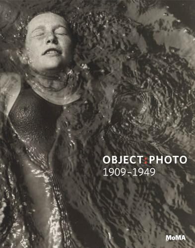 Beispielbild fr Object:Photo. Modern Photographs: The Thomas Walther Collection 1909-1949 zum Verkauf von Midtown Scholar Bookstore