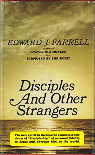Imagen de archivo de Disciples and Other Strangers a la venta por ThriftBooks-Atlanta