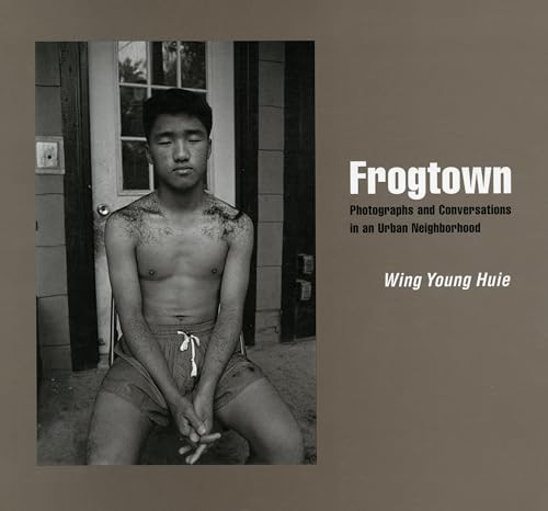 Imagen de archivo de Frogtown: Photographs and Conversations in an Urban Neighborhood a la venta por ThriftBooks-Atlanta