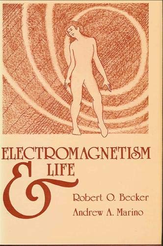 9780873955607: Electromagnetism and Life