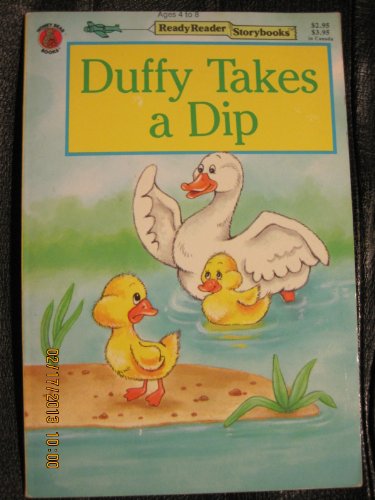 Beispielbild fr Duffy Takes a Dip zum Verkauf von ThriftBooks-Dallas