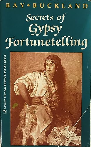 Beispielbild fr Secrets of Gypsy Fortune Telling (Llewellyn's New Age Series) zum Verkauf von WorldofBooks