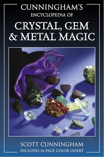 Beispielbild fr Cunningham's Encyclopedia of Crystal, Gem & Metal Magic (Cunningham's Encyclopedia Series (2)) zum Verkauf von Wonder Book