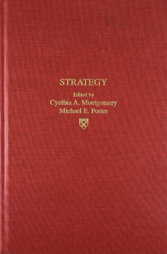 9780875842431: Strategy: Seeking and Securing Competitive Advantage (The Harvard Business Review Book Series)