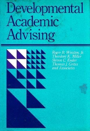 Imagen de archivo de Developmental Academic Advising (Jossey Bass Higher Adult Education Series) a la venta por Front Cover Books