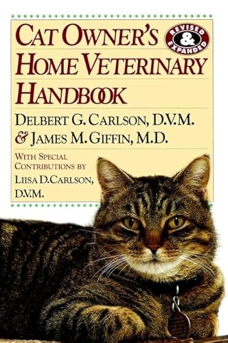 Stock image for Cat Owner's Home Veterinary Handbook (Howell reference books) for sale by Librera Dilogo