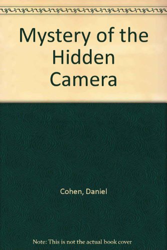 Beispielbild fr The mystery of the hidden camera (The Carolrhoda mini-mysteries) zum Verkauf von Wonder Book