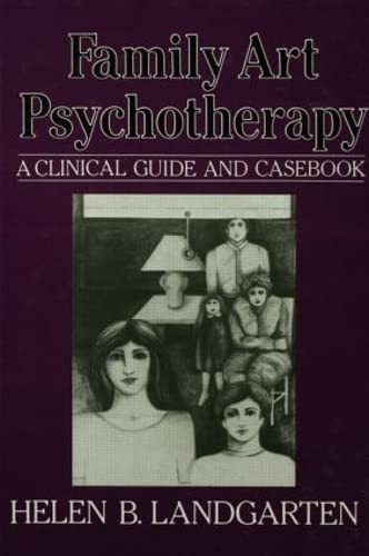 Imagen de archivo de Family Art Psychotherapy : A Clinical Guide and Casebook a la venta por Better World Books: West