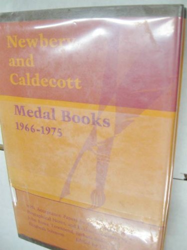 9780876750032: Newbery and Caldecott Medal Books, 1966-1975: With Acceptance Papers, Biographies and Related Material Chiefly from the Horn Book Magazine