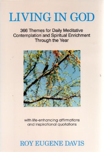 Imagen de archivo de Living in God : Daily Reflections a la venta por Better World Books