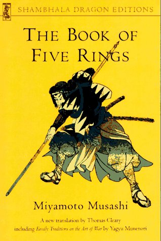 Beispielbild fr The Book of Five Rings (Shambhala Dragon Editions) zum Verkauf von Half Price Books Inc.