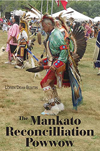 9780878396290: The Mankato Reconcilliation Powwow