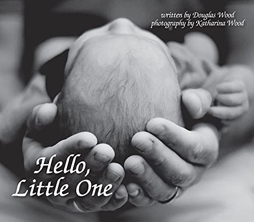 Beispielbild fr Hello, Little One zum Verkauf von Better World Books