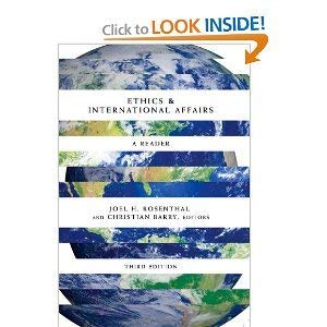 9780878405787: Ethics and International Affairs: A Reader