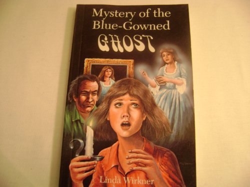 Imagen de archivo de Mystery of the Blue-Gowned Ghost a la venta por SecondSale