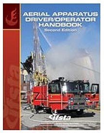 9780879393595: Aerial Apparatus Driver/ Operator Handbook