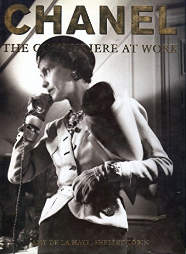 Imagen de archivo de Chanel: The Couturiere at Work a la venta por ThriftBooks-Atlanta