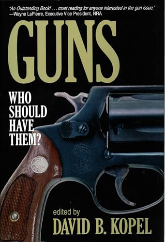 Beispielbild fr Guns : Who Should Have Them? zum Verkauf von Better World Books