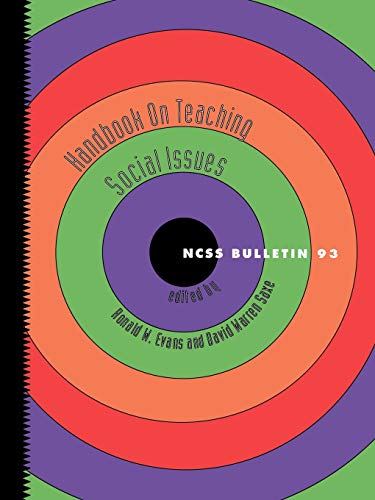 Imagen de archivo de HANDBOOK ON TEACHING SOCIAL ISSUES : NCSS Bulletin 93 a la venta por Karen Wickliff - Books