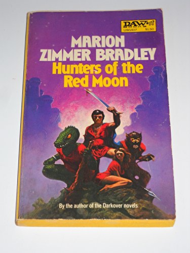 Imagen de archivo de HUNTERS OF THE RED MOON a la venta por Mirror Image Book