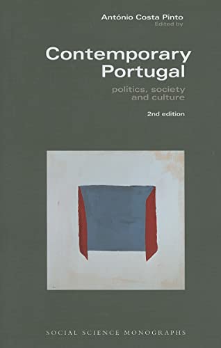 Beispielbild fr Contemporary Portugal zum Verkauf von Blackwell's