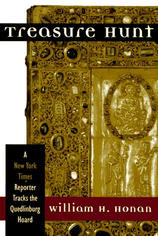 Imagen de archivo de Treasure Hunt: A New York Times Reporter Tracks the Quedlinburg Hoard a la venta por ThriftBooks-Dallas