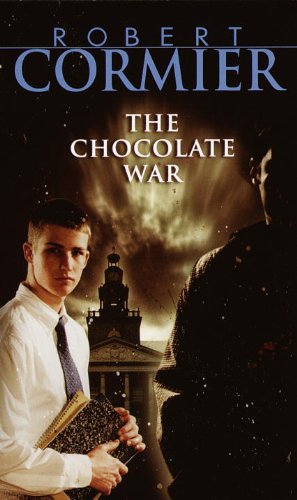 9780881033212: The Chocolate War (Turtleback School & Library Binding Edition)