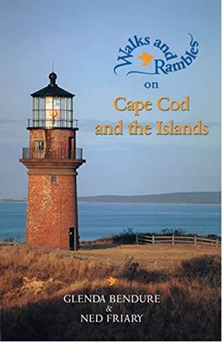 Beispielbild fr Walks and Rambles on Cape Cod and the Islands 2e : A Naturalists Hiking Guide zum Verkauf von Better World Books