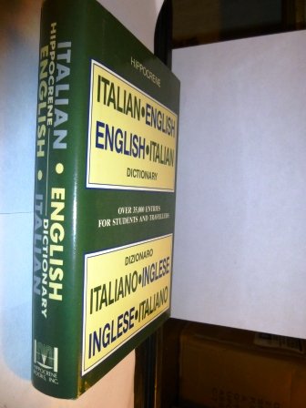 Imagen de archivo de Hippocrene Practical Dictionaries: English-Italiano Italian-Inglese a la venta por Red's Corner LLC