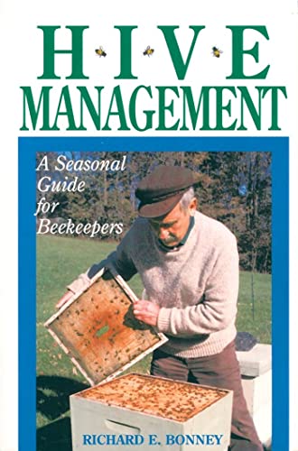 Beispielbild fr Hive Management : A Seasonal Guide for Beekeepers zum Verkauf von Better World Books