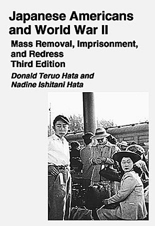 9780882952482: Japanese Americans And World War II: Mass Removal, Imprisonment And Redress