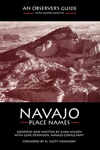 Imagen de archivo de Navajo Place Names: An Observer's Guide a la venta por ThriftBooks-Atlanta